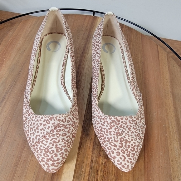 Journey Mini Leopard Print Pointed Toe Heeled Loafers Size 6 - Picture 12 of 17